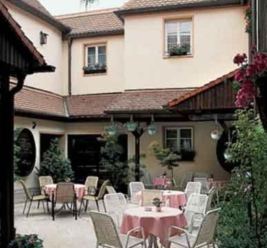 Hotel Altdeutsche Weinstuben Freyburg Exterior foto